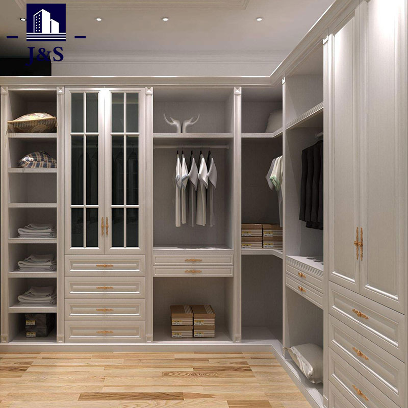 Τι κάνει μια ντουλάπα με το Walk-in την τελική λύση αποθήκευσης;
